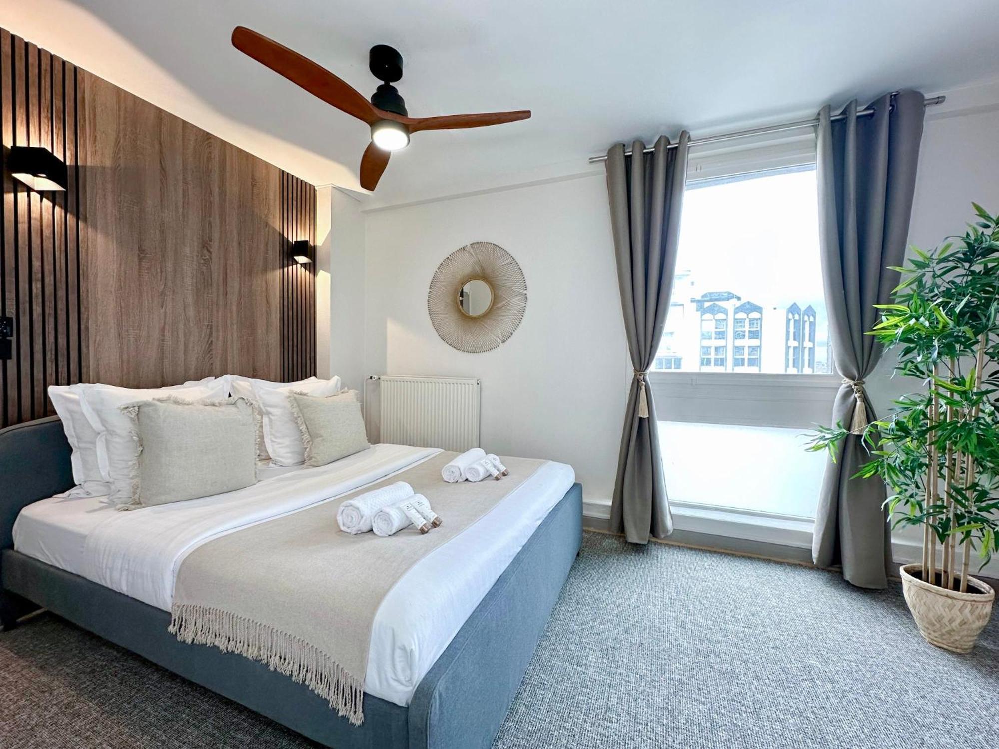 Spacious & Luxurious Flat In Montparnasse ปารีส ภายนอก รูปภาพ