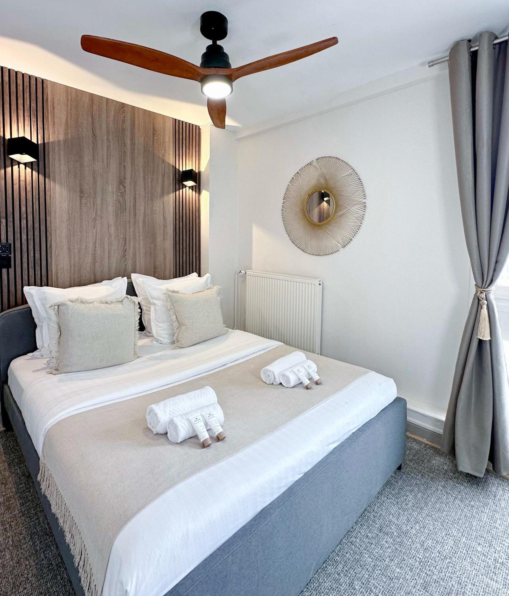 Spacious & Luxurious Flat In Montparnasse ปารีส ภายนอก รูปภาพ