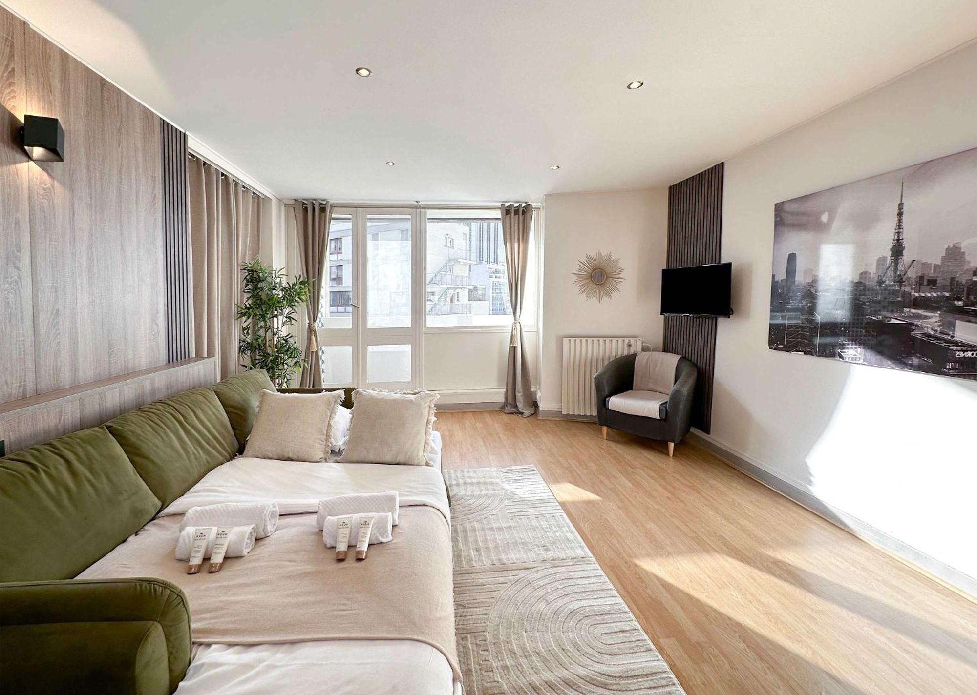 Spacious & Luxurious Flat In Montparnasse ปารีส ภายนอก รูปภาพ