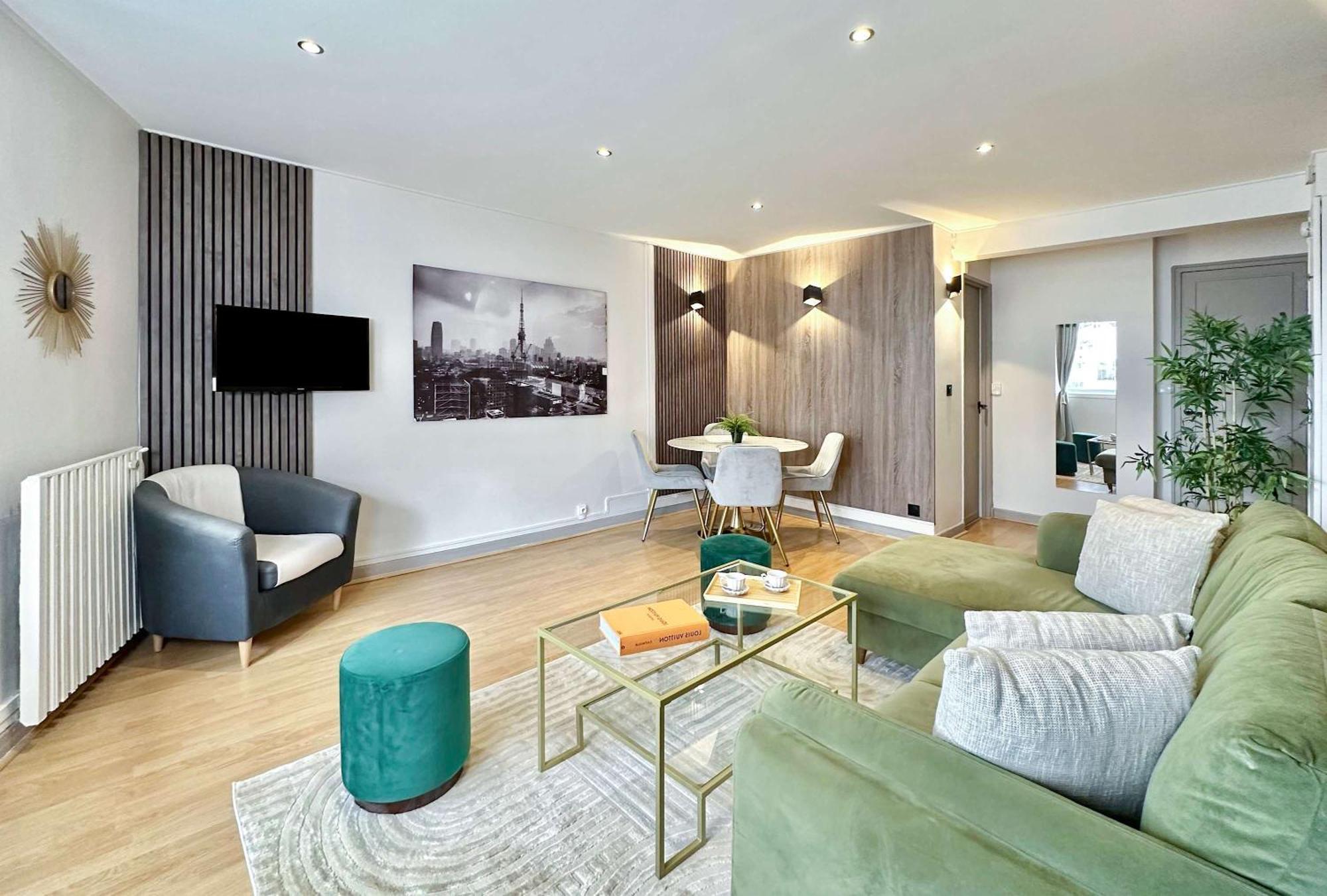 Spacious & Luxurious Flat In Montparnasse ปารีส ภายนอก รูปภาพ